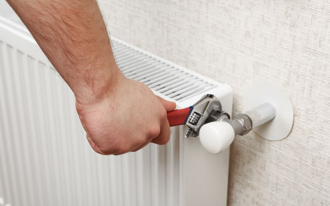 暖氣片溫控設(shè)施不能私自拆除，會(huì)導(dǎo)致樓棟水力失衡